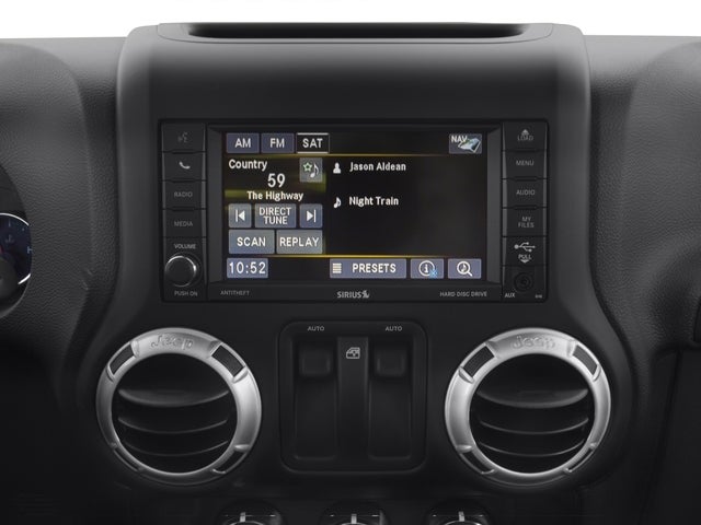 Thumbnail: 2016 Jeep Wrangler - 12