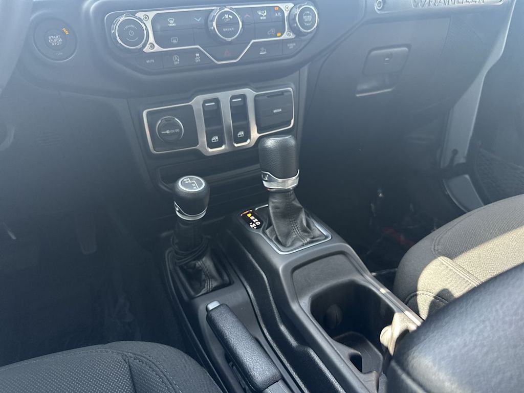 Thumbnail: 2023 Jeep Wrangler - 14