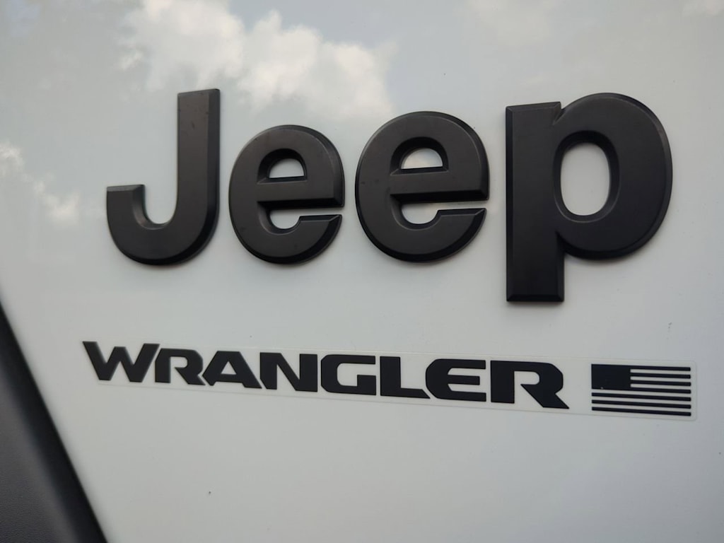 Thumbnail: 2023 Jeep Wrangler - 7