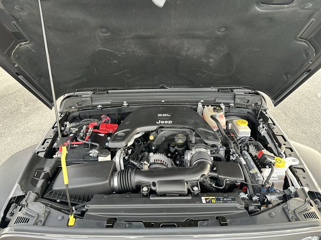 Thumbnail: 2019 Jeep Wrangler - 9