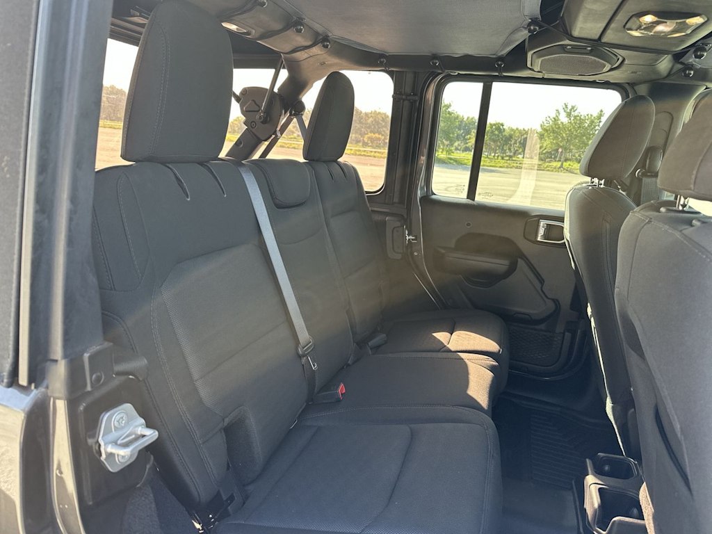 Thumbnail: 2019 Jeep Wrangler - 28