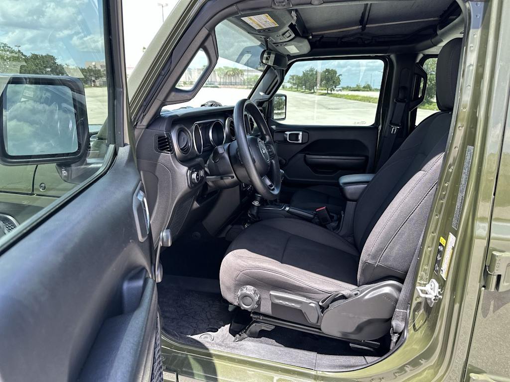 Thumbnail: 2022 Jeep Wrangler - 11