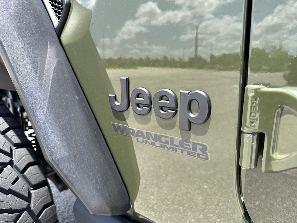 Thumbnail: 2022 Jeep Wrangler - 25