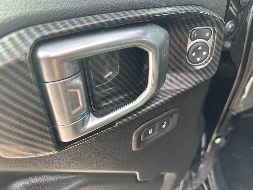 Thumbnail: 2022 Jeep Wrangler - 17