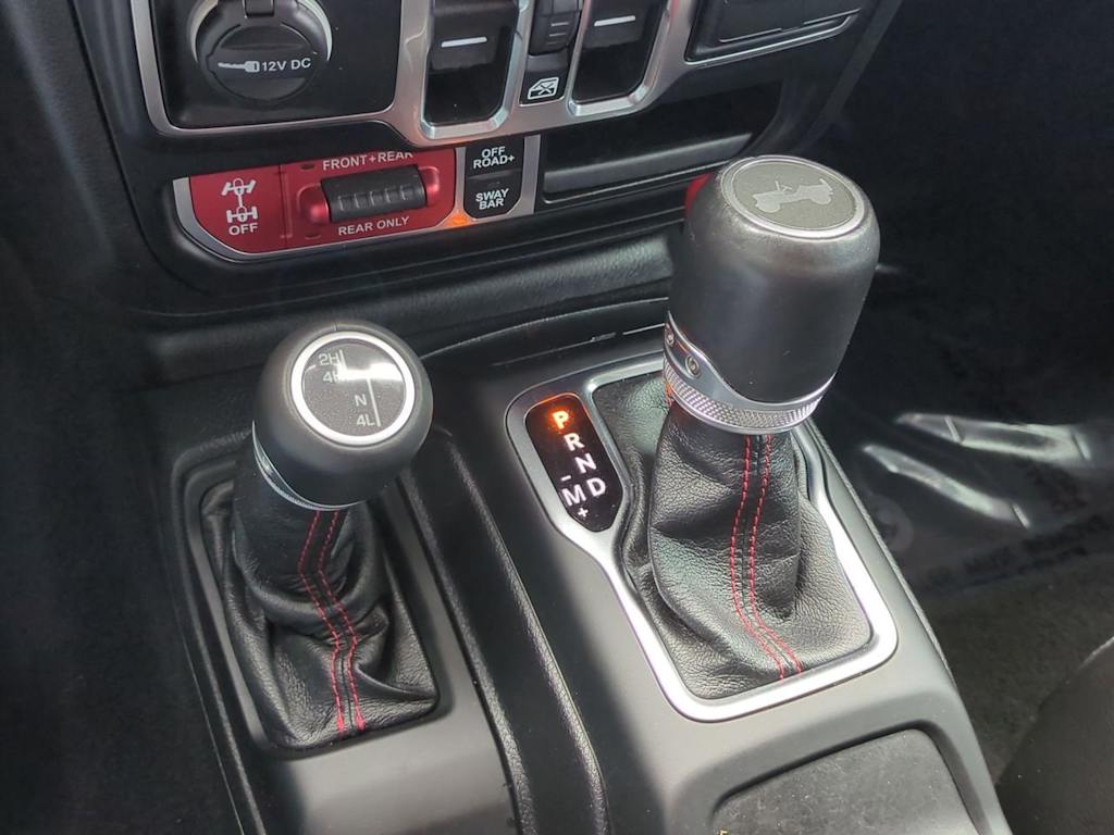 Thumbnail: 2021 Jeep Wrangler - 16