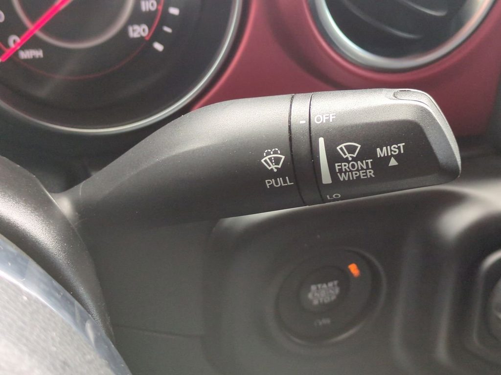 Thumbnail: 2021 Jeep Wrangler - 29