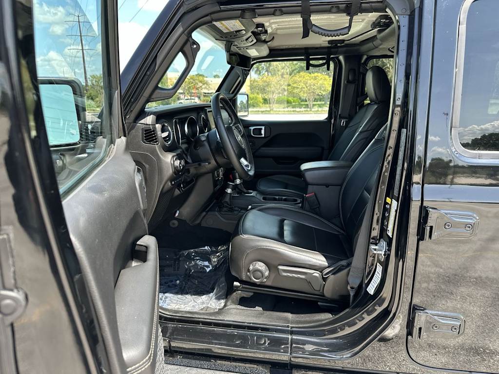 Thumbnail: 2021 Jeep Wrangler - 25