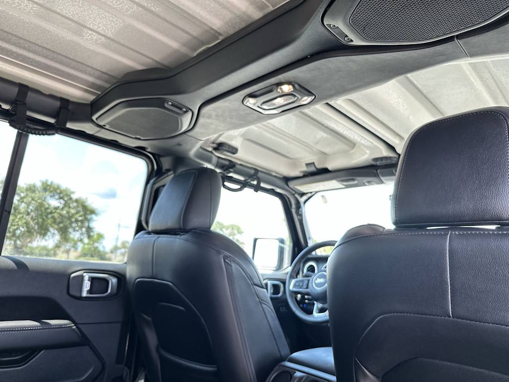 Thumbnail: 2021 Jeep Wrangler - 30