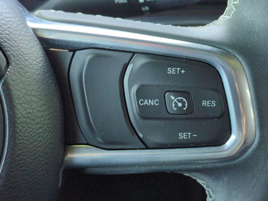 Thumbnail: 2023 Jeep Wrangler - 29