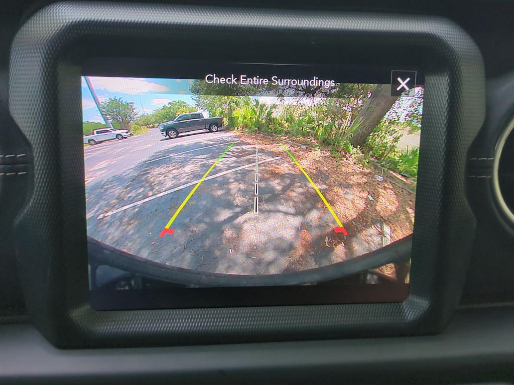 Thumbnail: 2023 Jeep Wrangler - 33
