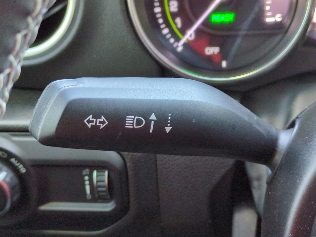 Thumbnail: 2023 Jeep Wrangler - 32