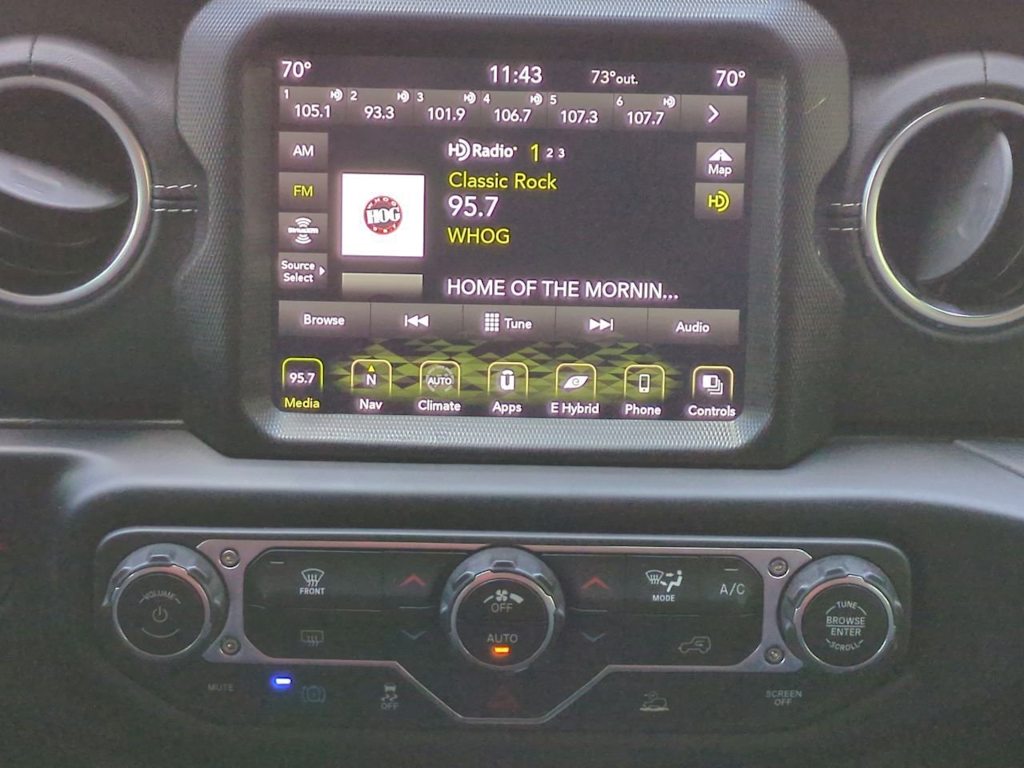 Thumbnail: 2023 Jeep Wrangler - 33