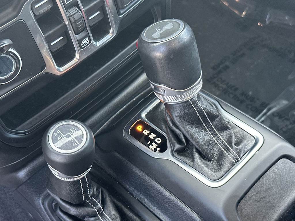 Thumbnail: 2022 Jeep Wrangler - 13