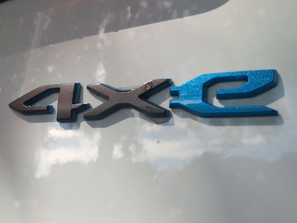 Thumbnail: 2022 Jeep Wrangler - 25