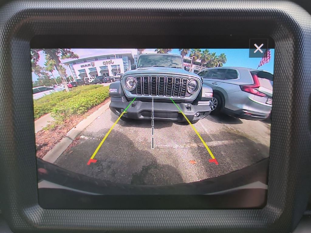 Thumbnail: 2022 Jeep Wrangler - 19