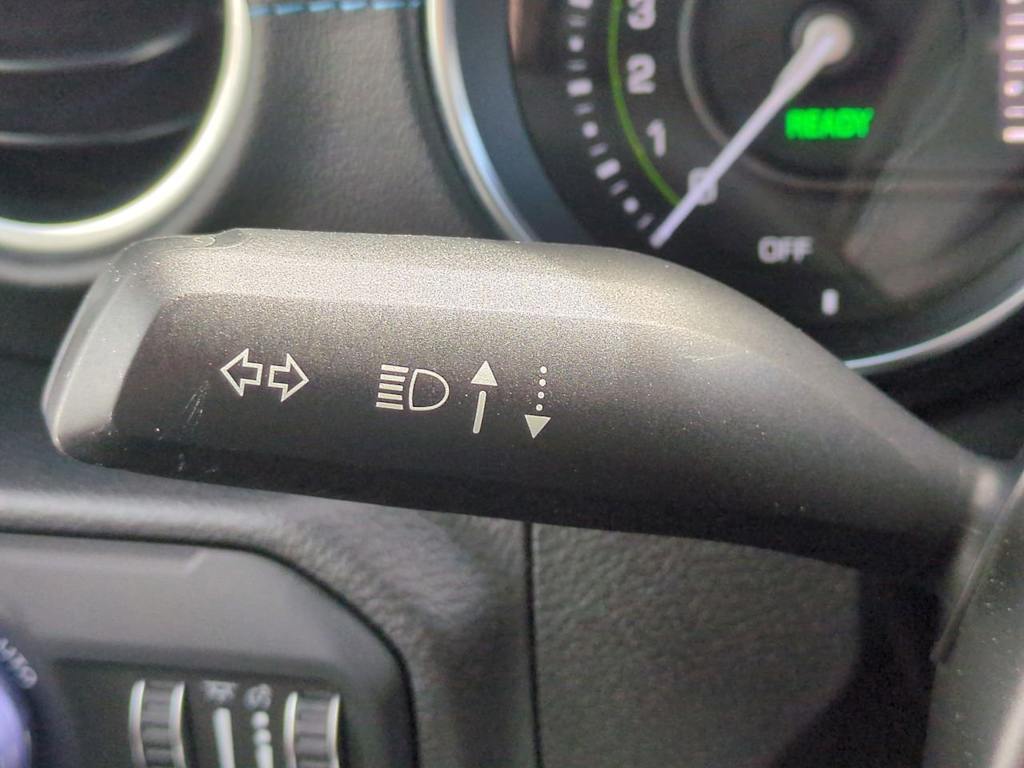 Thumbnail: 2022 Jeep Wrangler - 32