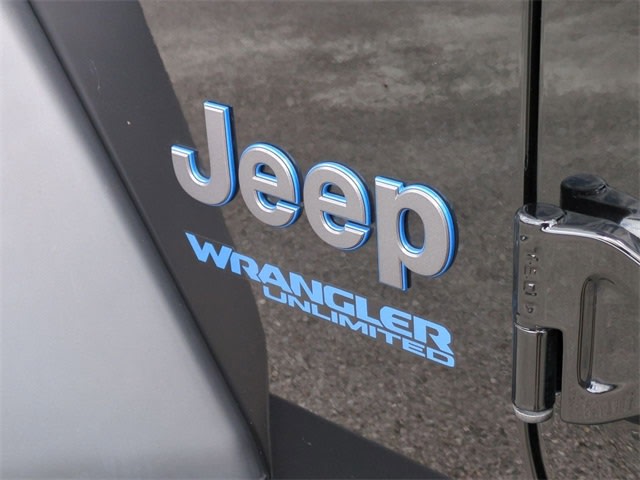 2022 Jeep Wrangler Rubicon 4xe 26