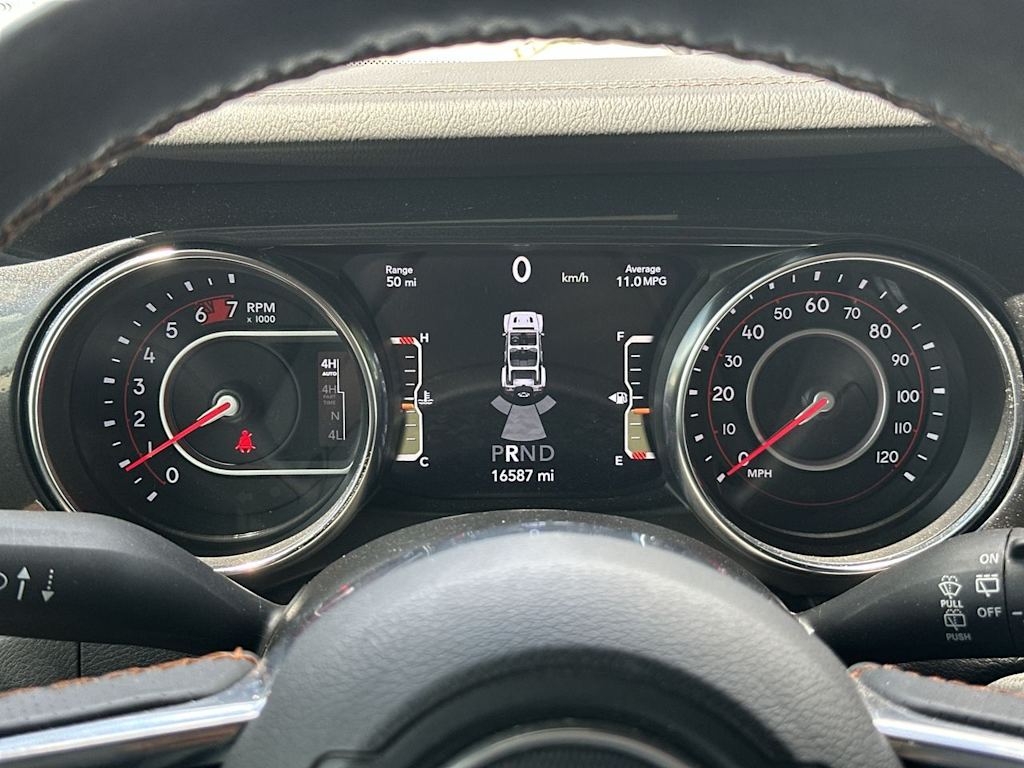 Thumbnail: 2021 Jeep Wrangler - 15