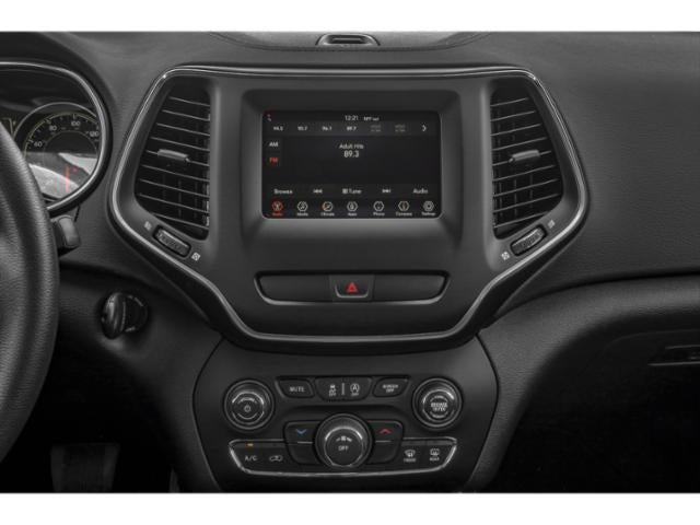 Thumbnail: 2019 Jeep Cherokee - 12