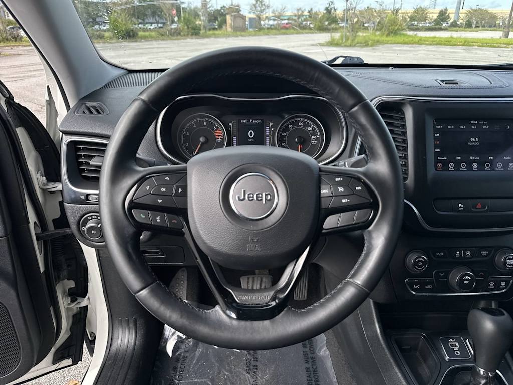 Thumbnail: 2019 Jeep Cherokee - 14