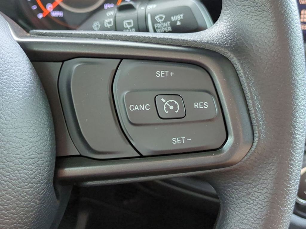 Thumbnail: 2025 Jeep Wrangler - 25