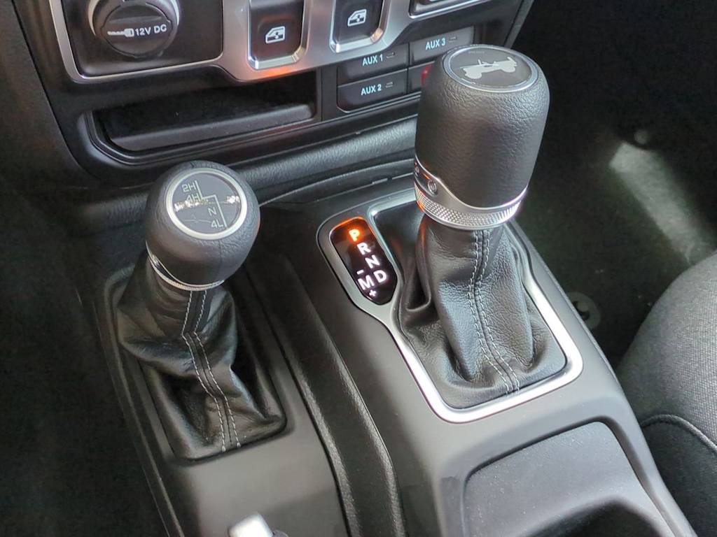 Thumbnail: 2025 Jeep Wrangler - 13