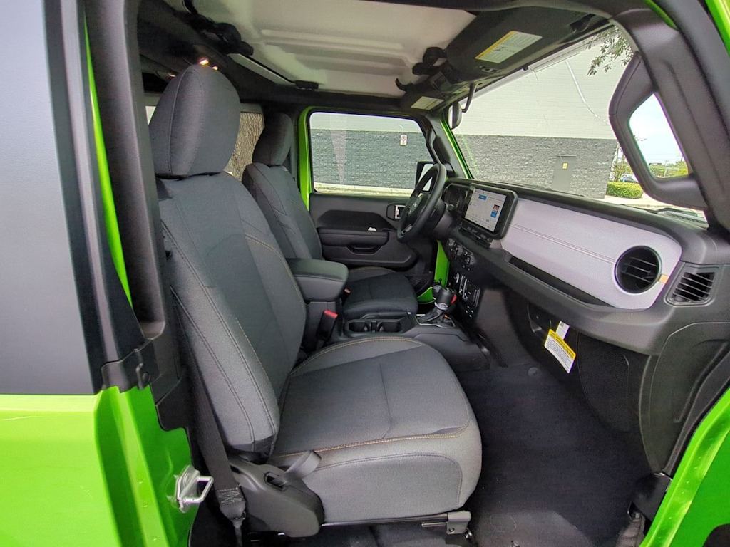 Thumbnail: 2025 Jeep Wrangler - 10