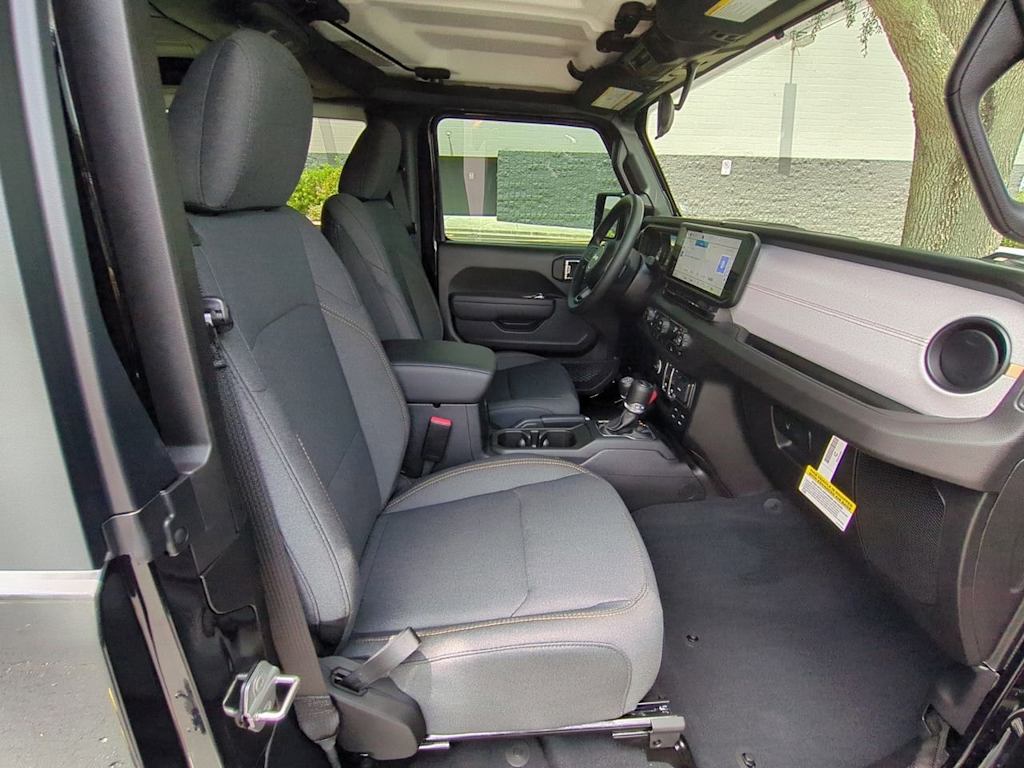 Thumbnail: 2025 Jeep Wrangler - 12