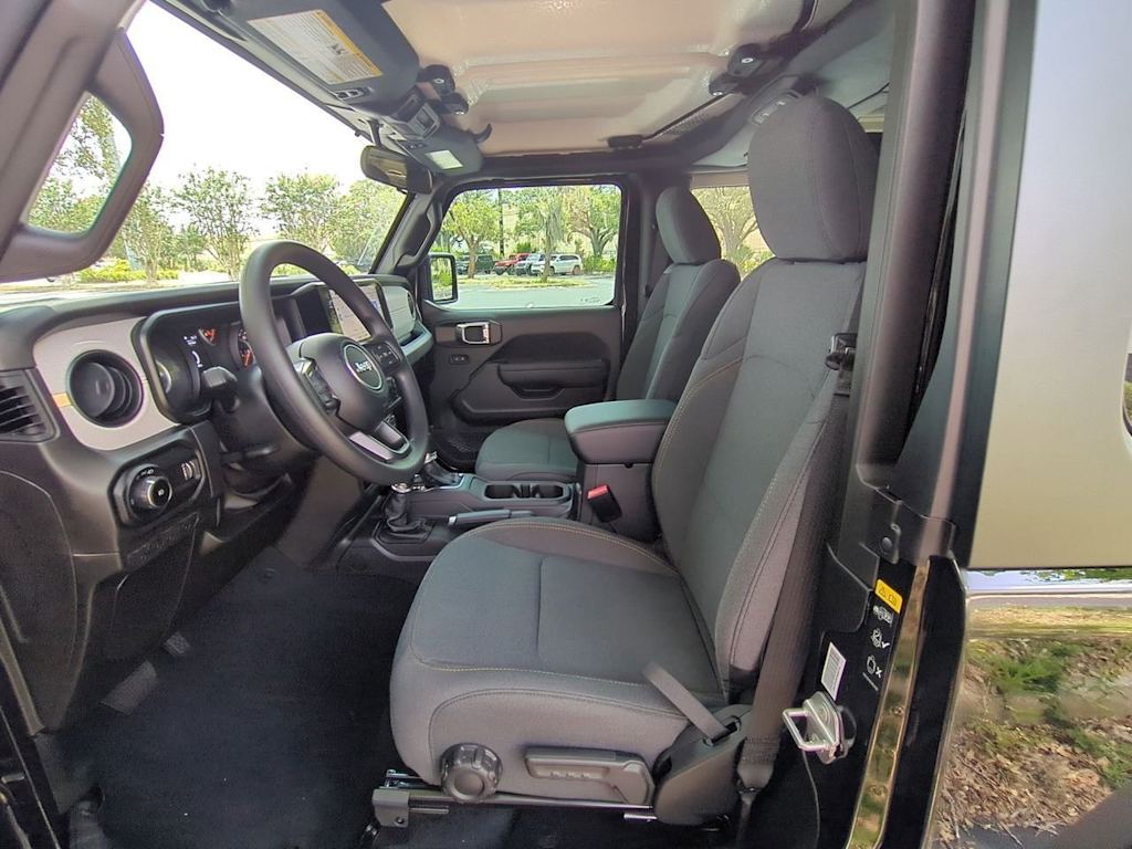 Thumbnail: 2025 Jeep Wrangler - 11