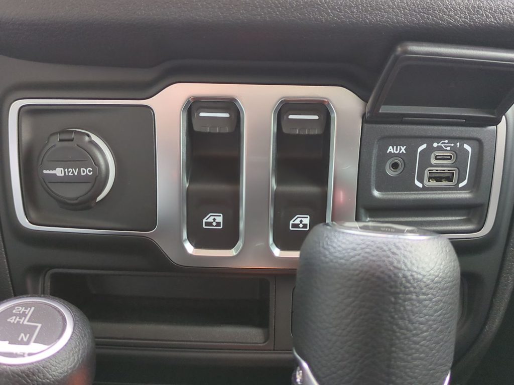 Thumbnail: 2026 Jeep Wrangler - 34