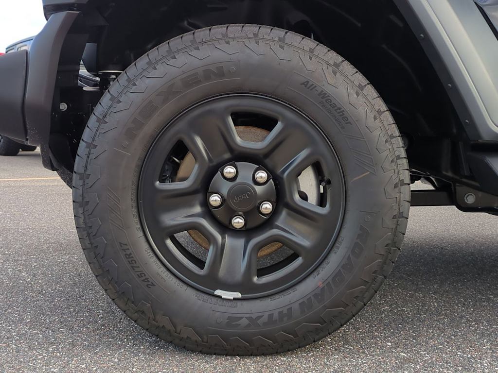 Thumbnail: 2026 Jeep Wrangler - 8