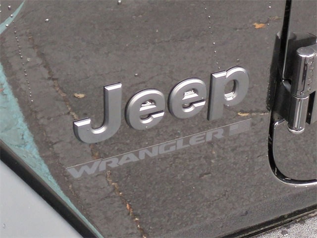 2024 Jeep Wrangler Sport 8