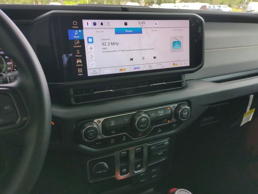 Thumbnail: 2025 Jeep Wrangler - 14