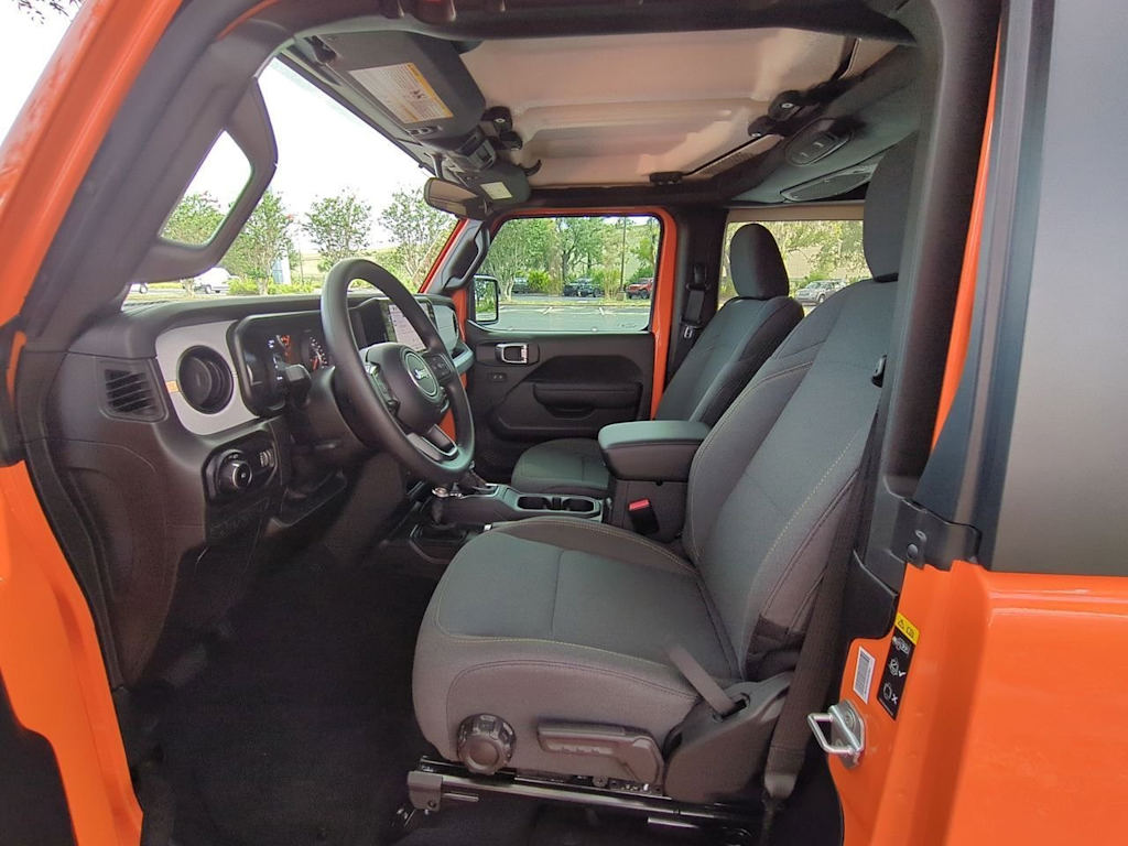 Thumbnail: 2025 Jeep Wrangler - 11