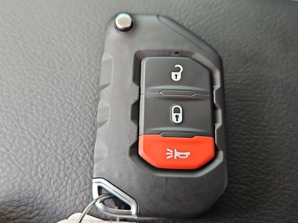 Thumbnail: 2025 Jeep Wrangler - 18