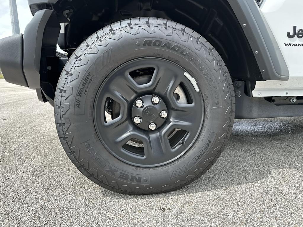 Thumbnail: 2026 Jeep Wrangler - 8