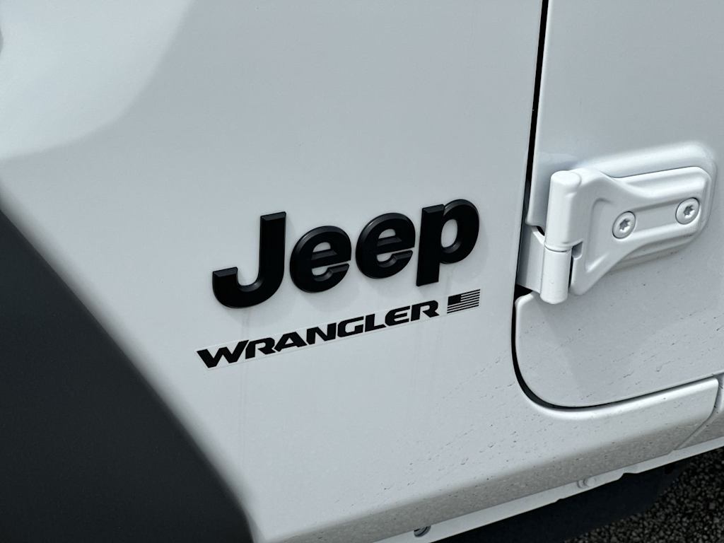 Thumbnail: 2026 Jeep Wrangler - 24