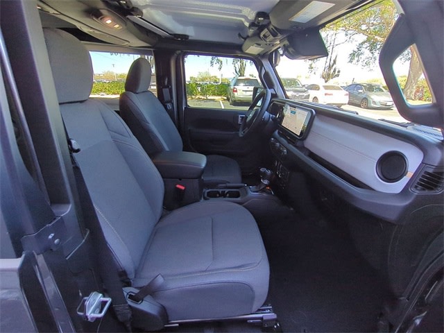 2025 Jeep Wrangler Sport 11