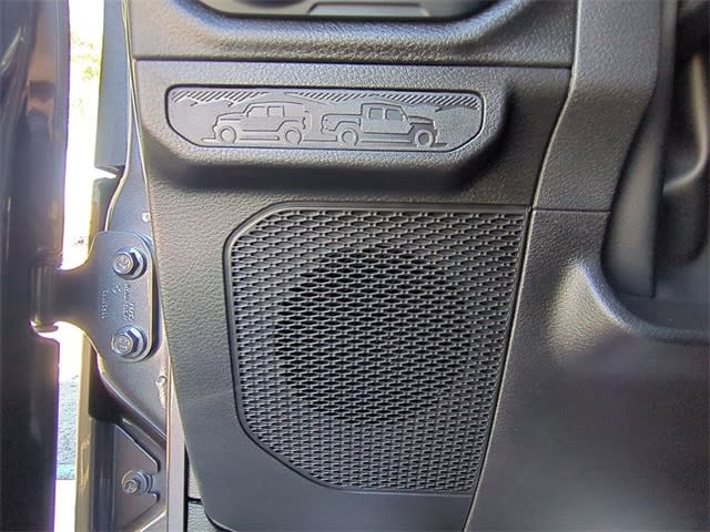 2025 Jeep Wrangler Sport 31
