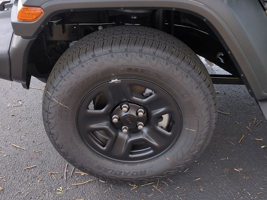 Thumbnail: 2025 Jeep Wrangler - 8