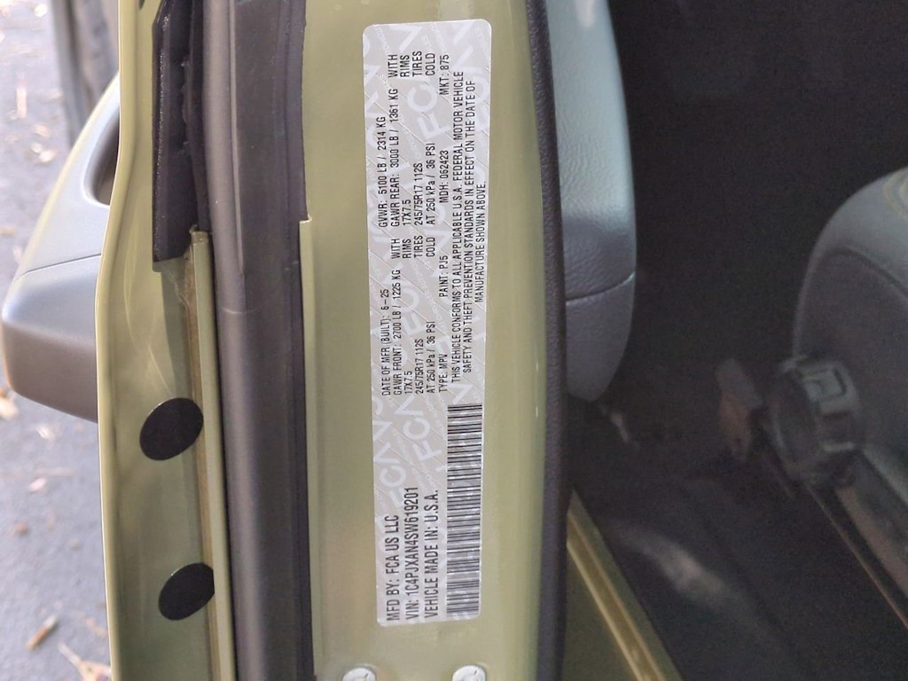 Thumbnail: 2025 Jeep Wrangler - 34