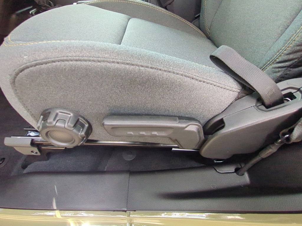 Thumbnail: 2025 Jeep Wrangler - 26