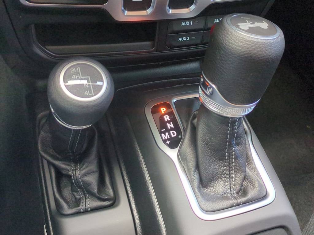 Thumbnail: 2025 Jeep Wrangler - 16