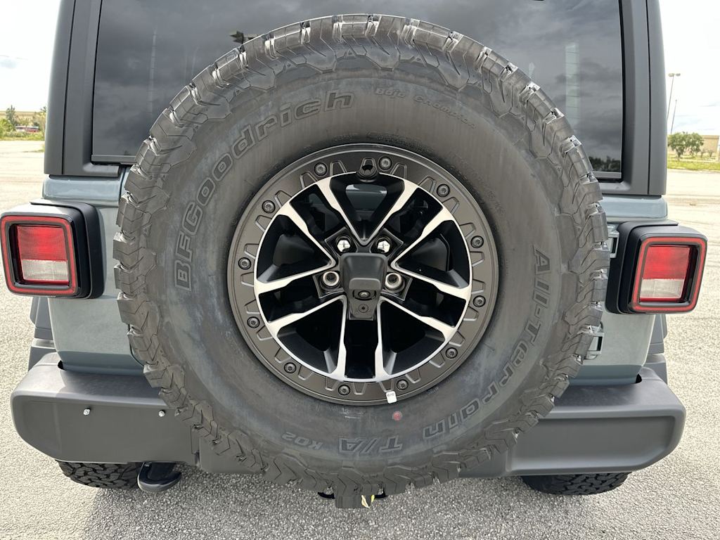 Thumbnail: 2026 Jeep Wrangler - 29