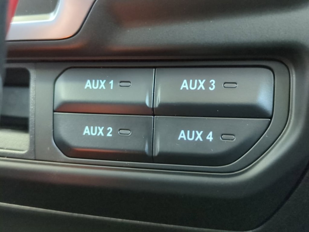 Thumbnail: 2025 Jeep Wrangler - 25