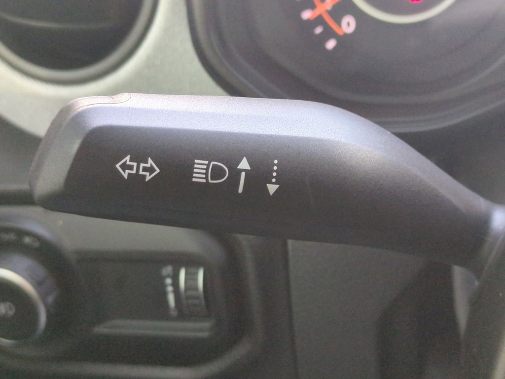 Thumbnail: 2025 Jeep Wrangler - 30