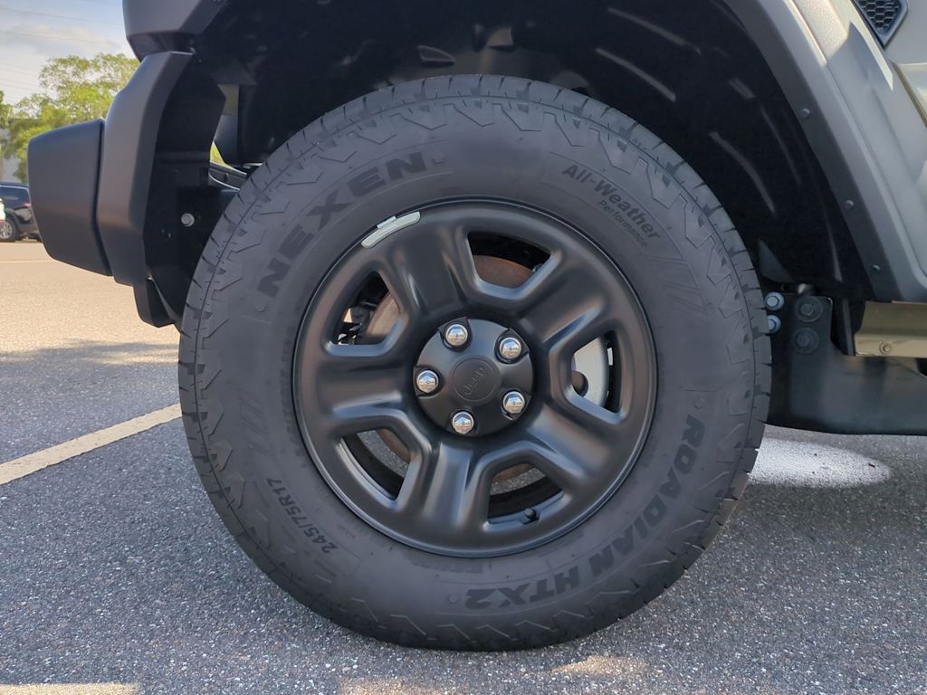 Thumbnail: 2026 Jeep Wrangler - 8