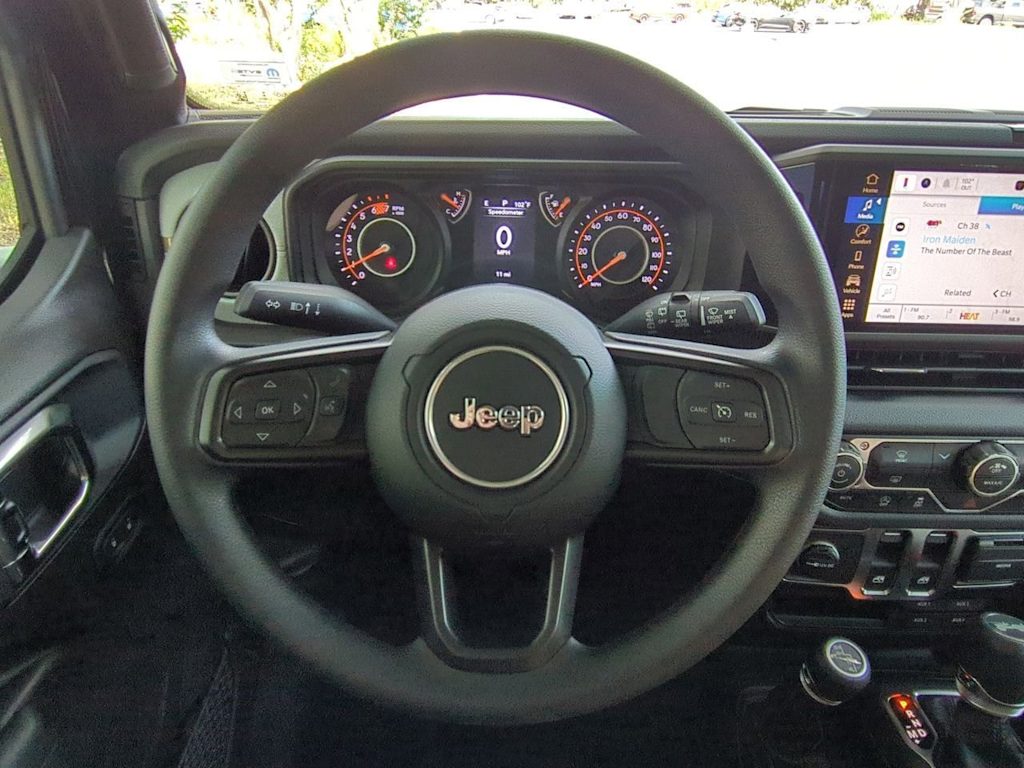 Thumbnail: 2025 Jeep Wrangler - 12