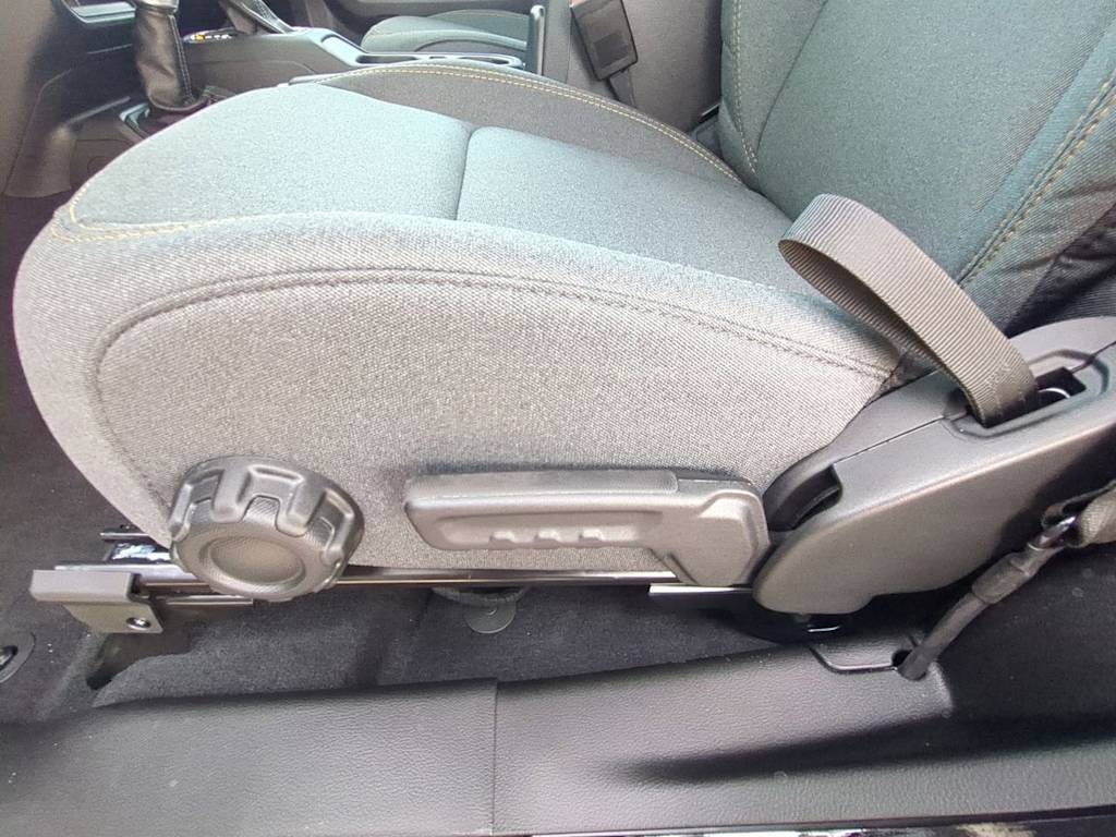 Thumbnail: 2025 Jeep Wrangler - 26