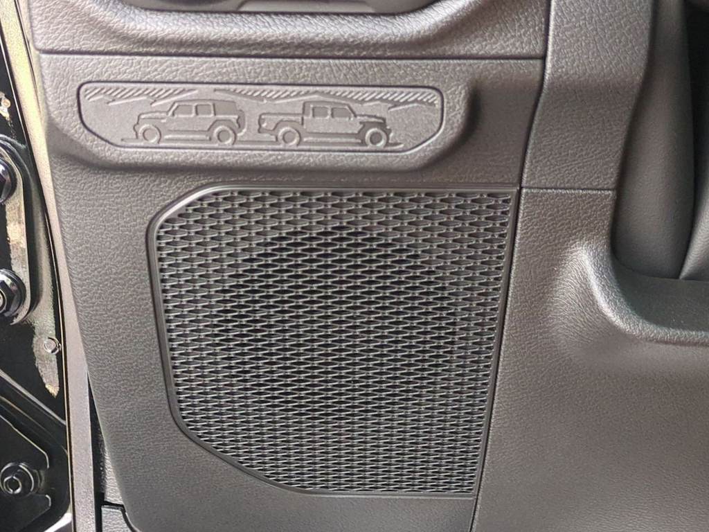 Thumbnail: 2025 Jeep Wrangler - 31